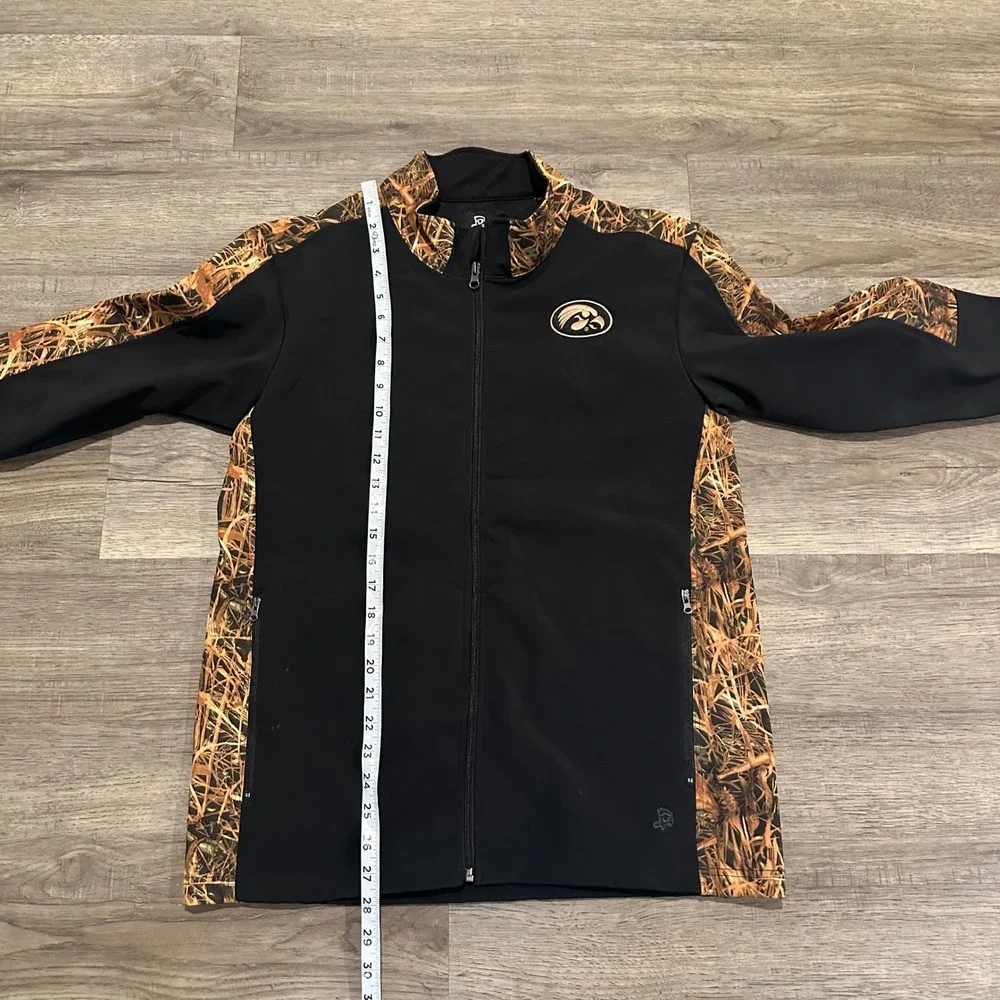 NWT Authentic Iowa Hawkeyes Track Jacket Mens Medium Black Camo Full Zip